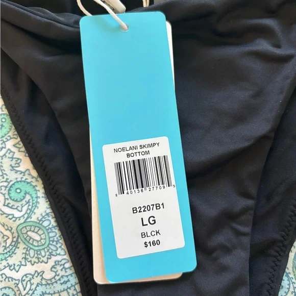 NWT Beach Bunny Black Noelani Skimpy Bottoms size large. No Flaws - Picture 8 of 8